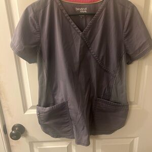 Women's Gray Beyond ScrubsTop Size Large